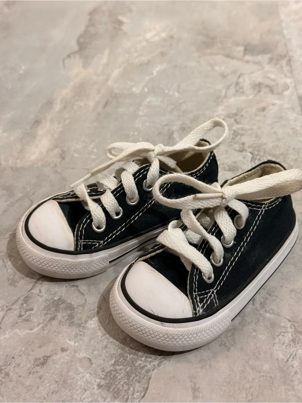 Converse Chuck Taylor All Star Toddler Shoes Black Low Top Size 4